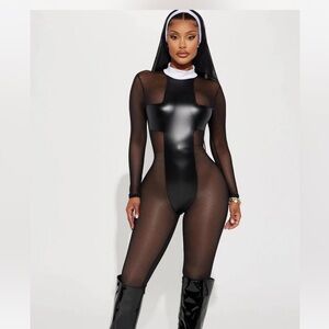 Nun costume